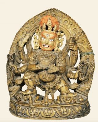 Il Mahakala del XIV secolo: Una rappresentazione iconica del tempo e della trasformazione!